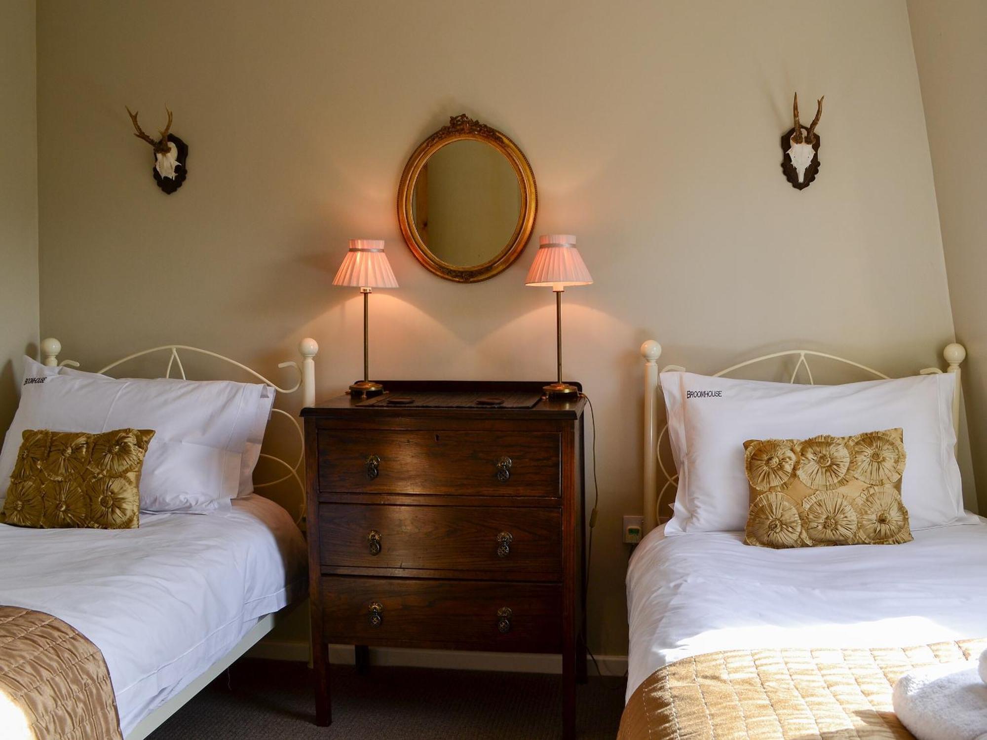 Broomhouse Lodge Edrom ภายนอก รูปภาพ